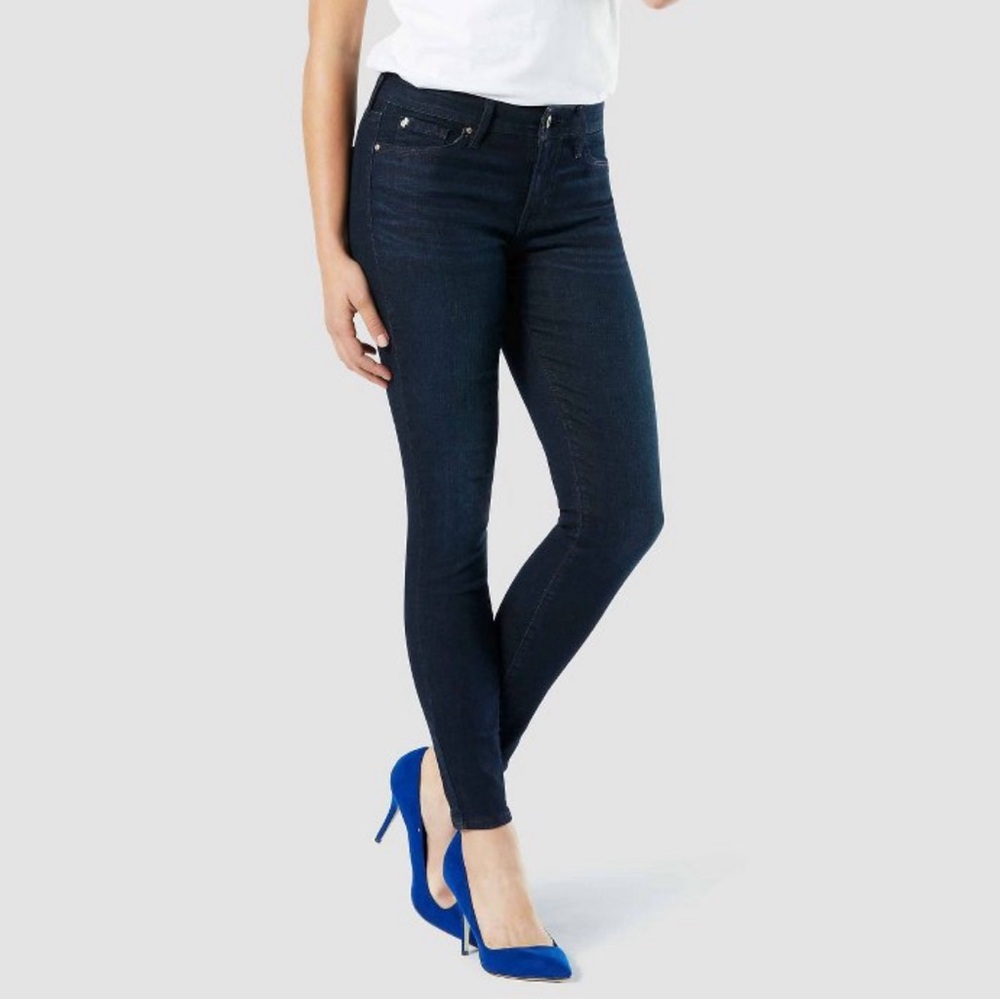 DENIZEN from Levi's Women's Mid-Rise Skinny Jeans - Blue Empire Size 16